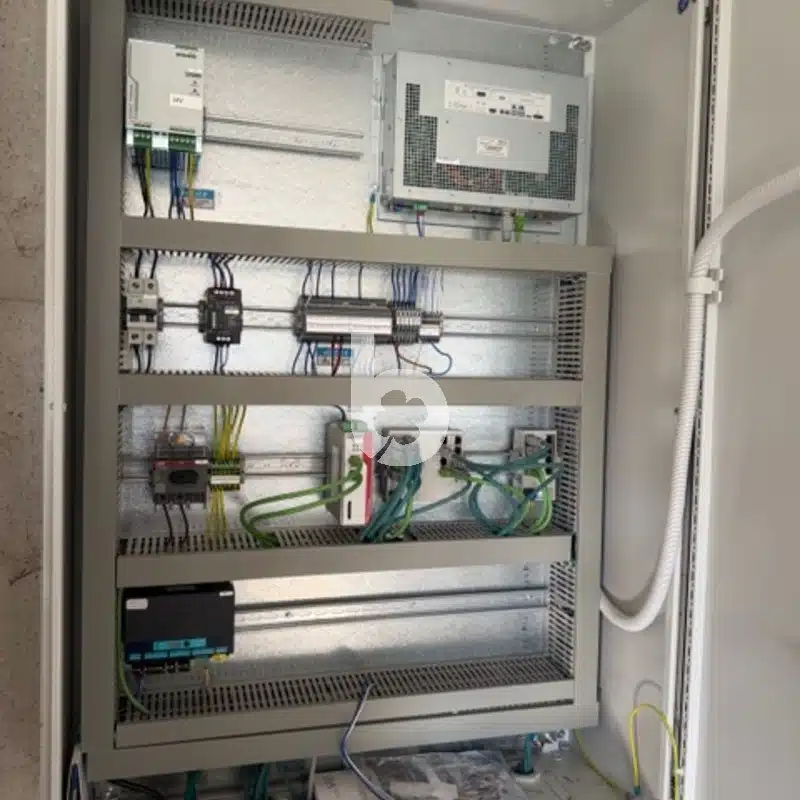 2 gebrauchte GEA-Melkroboter, Modell R9500 – 2022 – Bild 3