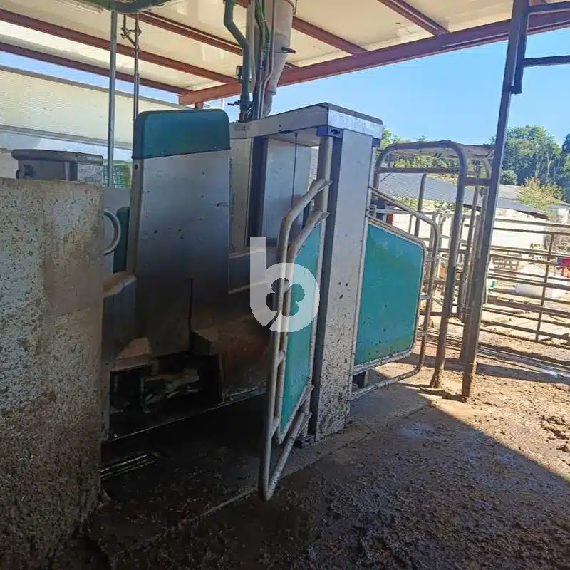 For Sale – 2 GEA R9500 milking robots – Year 2025 – Image 9