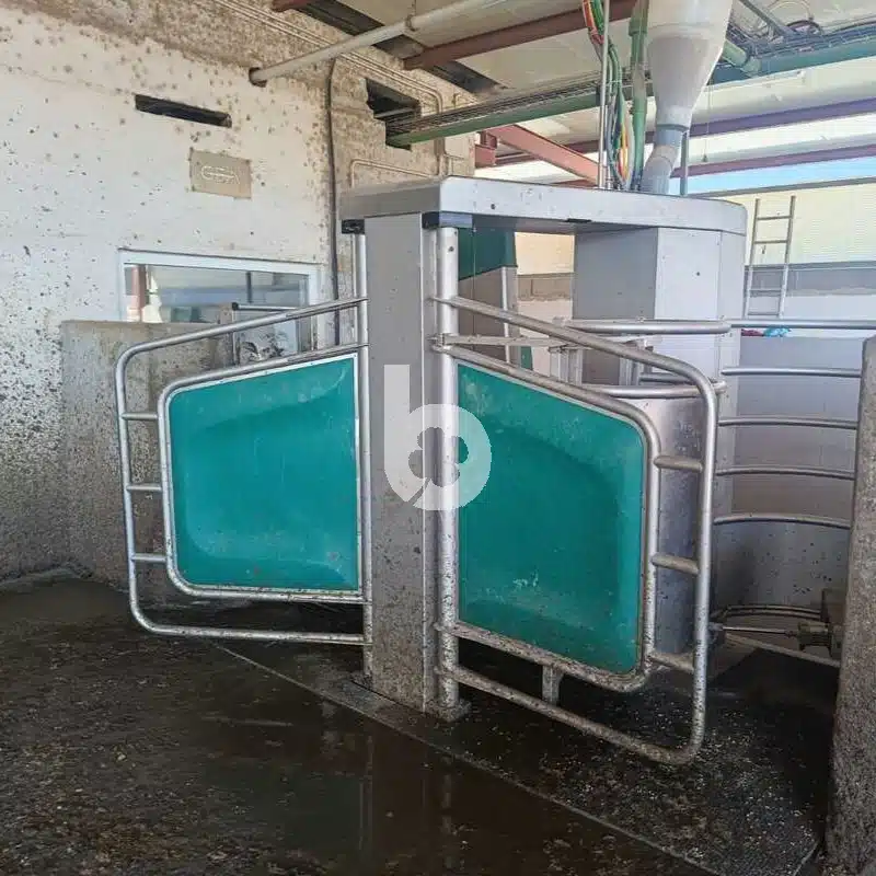 For Sale – 2 GEA R9500 milking robots – Year 2025